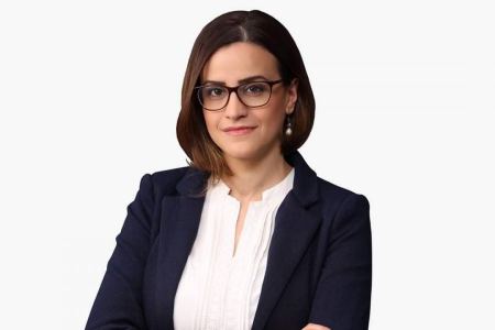 النائبة د. هبة يزبك تطالب وزير الصحة بتعديل التوجيهات وتوفير التطعيمات للعمال الفلسطينيين في البلاد فوراً.